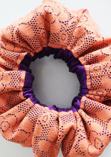 Load image into Gallery viewer, P&amp;Orange Lace Scrunchie
