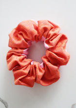 Load image into Gallery viewer, P&amp;O Scrunchie
